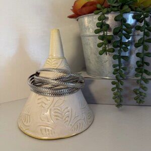 Park Lane "Volume" Bangle Bracelet – Elegant One-Piece Design